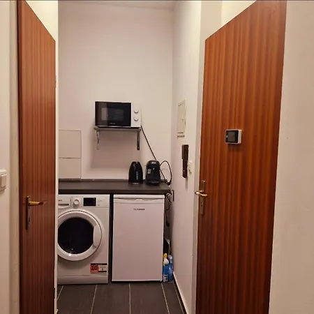 Apartment Citynest R9 *